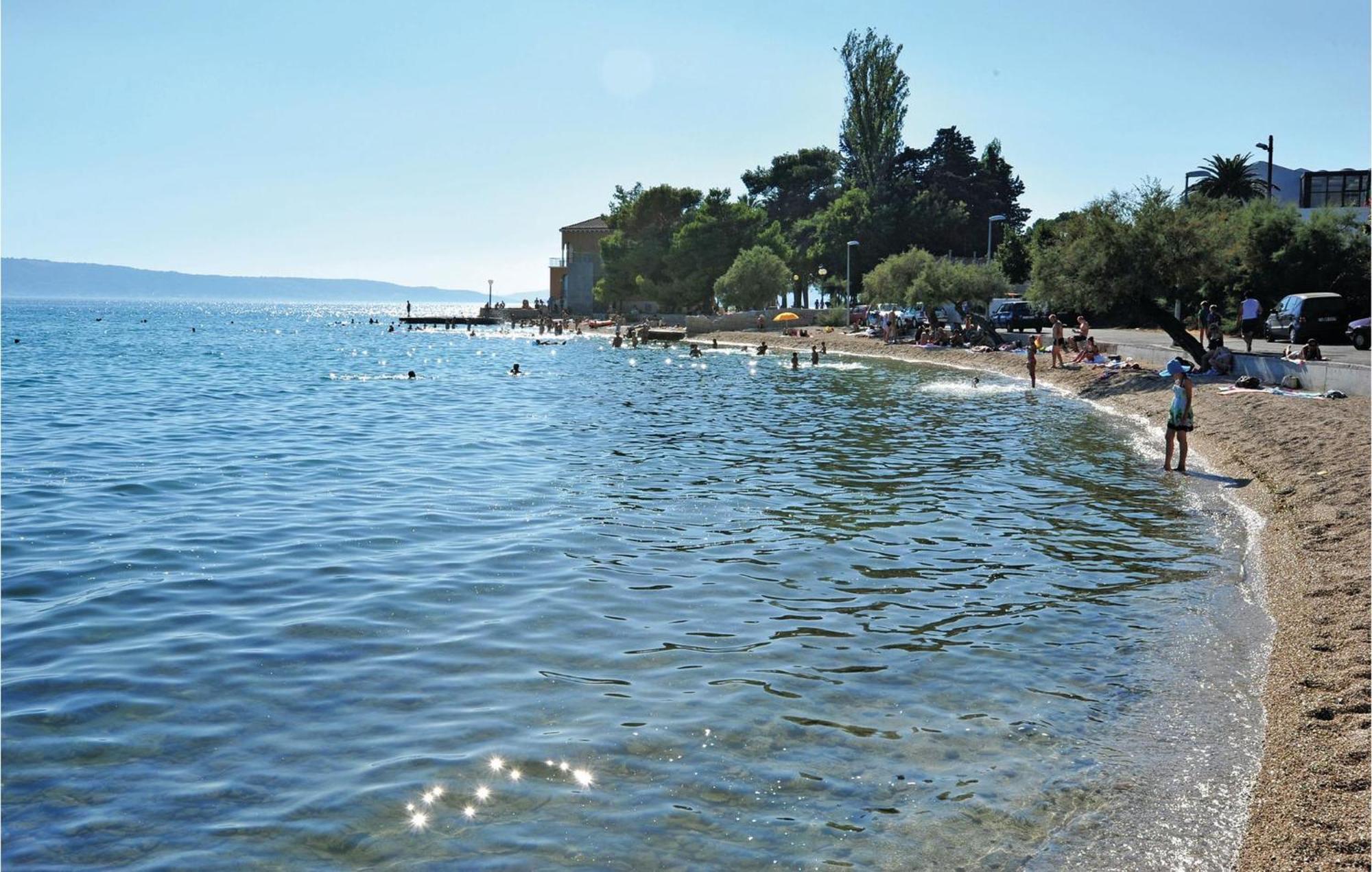 2 Bedroom Stunning Apartment In Kastel Kambelovac Kastela Exterior photo